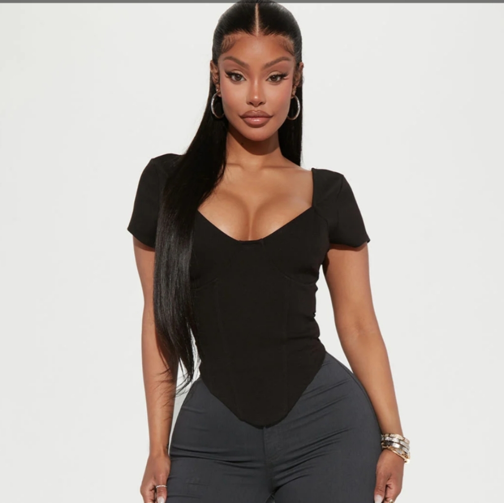 Fashion Nova sweetheart top